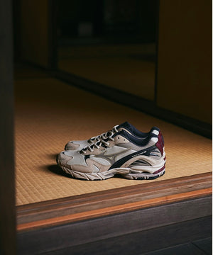 mizuno wave rider 10 beige/rouge yokai✂️decoupe la languette✂️